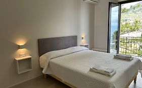 Mira Taormina Rooms